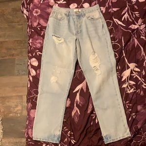 boyfriend jeans size 28